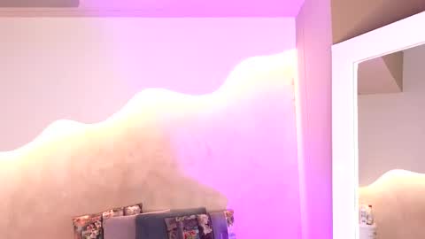 saraaguzman online show from January 13, 7:19 pm