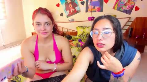Snapshot of saraandmarilyn chatting on January 9, 5:11 pm Alahia and Marilyn online show from January 9, 5:11 pm