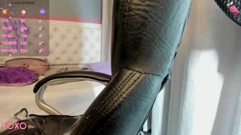   online show from January 22, 9:57 am