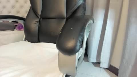   online show from January 30, 10:29 am