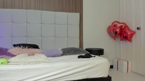   online show from February 21, 10:07 am