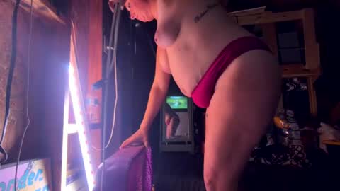 Sarrah Sweet online show from June 12, 6:01 am