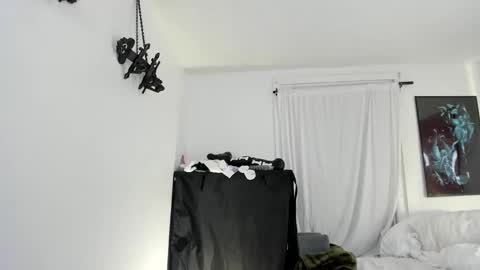 Sara Desire online show from January 2, 1:38 am