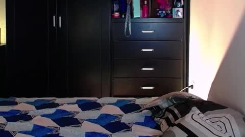 saradiazxxx online show from March 2, 8:21 am