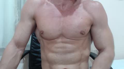 saradorj92 online show from December 19, 4:08 am