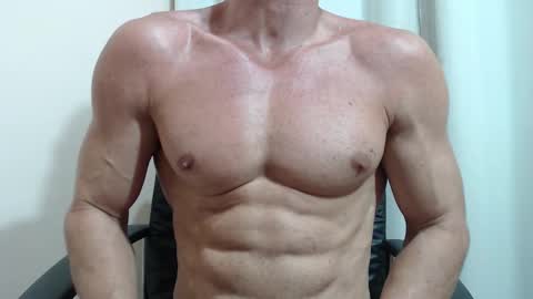 saradorj92 online show from January 13, 2:28 am