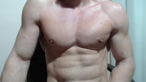 saradorj92 online show from March 18, 12:14 am