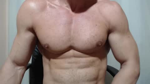 saradorj92 online show from April 22, 12:46 am