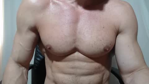 saradorj92 online show from April 22, 5:58 pm