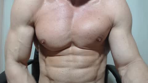 Snapshot of saradorj92 chatting on May 8, 8:03 pm saradorj92 online show from May 8, 8:03 pm