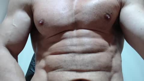 Snapshot of saradorj92 chatting on May 29, 9:35 pm saradorj92 online show from May 29, 9:35 pm