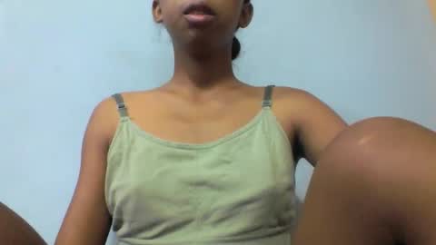 sarah146341 online show from February 15, 5:48 am