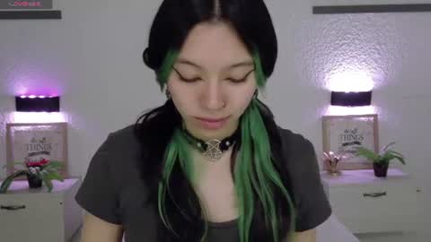 Snapshot of sarah_cute028 chatting on July 22, 1:36 pm Sarah online show from July 22, 1:36 pm