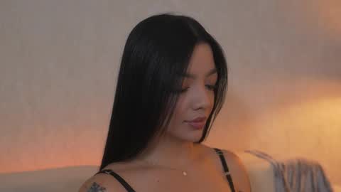       online show from March 31, 12:12 am