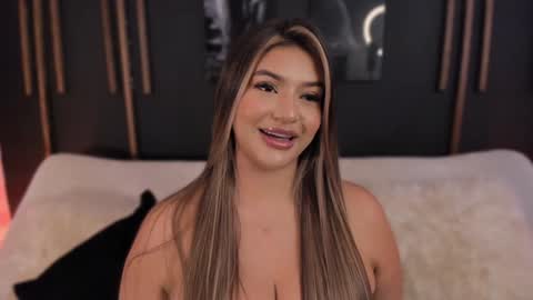 Snapshot of sarah_jacobbs chatting on February 5, 2:26 pm online show from February 5, 2:26 pm