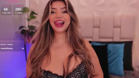 Snapshot of sarah_jacobbs chatting on March 1, 11:39 am online show from March 1, 11:39 am