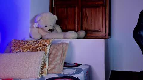 Snapshot of sarah_montale chatting on February 6, 2:44 am Sarah Independent model online show from February 6, 2:44 am