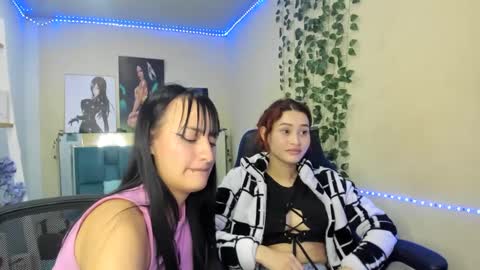 Snapshot of sarah_ramirez777 chatting on February 6, 12:43 am Sarah Ramirez online show from February 6, 12:43 am