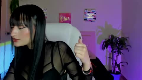 Snapshot of sarah_ramirez777 chatting on February 6, 12:37 pm Sarah Ramirez online show from February 6, 12:37 pm