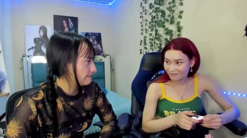 Snapshot of sarah_ramirez777 chatting on February 12, 8:40 pm Sarah Ramirez online show from February 12, 8:40 pm