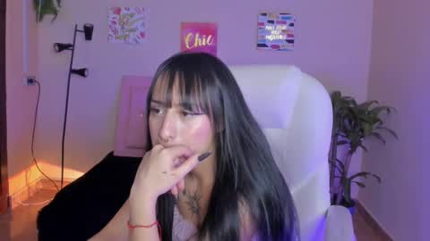 Snapshot of sarah_ramirez777 chatting on February 18, 2:27 pm Sarah Ramirez online show from February 18, 2:27 pm