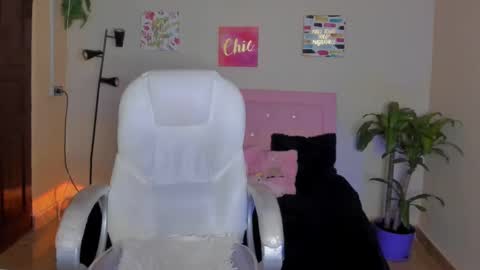 Snapshot of sarah_ramirez777 chatting on February 19, 2:44 pm Sarah Ramirez online show from February 19, 2:44 pm