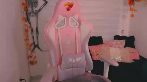 Snapshot of sarah_ramirez777 chatting on October 15, 3:06 am Sarah Ramirez online show from October 15, 3:06 am