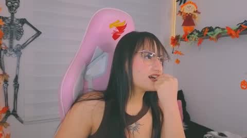 Snapshot of sarah_ramirez777 chatting on October 24, 4:31 am Sarah Ramirez online show from October 24, 4:31 am