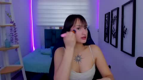 Snapshot of sarah_ramirez777 chatting on November 13, 7:57 pm Sarah Ramirez online show from November 13, 7:57 pm