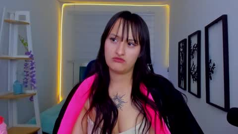 Snapshot of sarah_ramirez777 chatting on November 14, 8:02 am Sarah Ramirez online show from November 14, 8:02 am