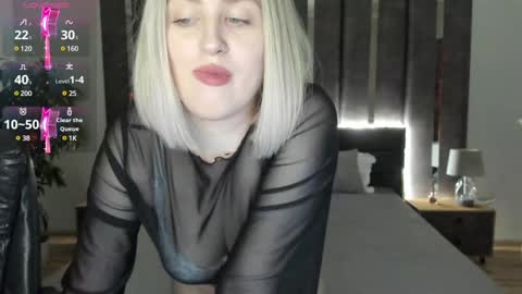 Snapshot of sarah_soul chatting on December 18, 1:15 am Sarah online show from December 18, 1:15 am