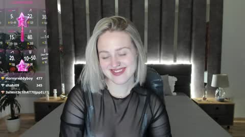 Snapshot of sarah_soul chatting on December 18, 7:47 am Sarah online show from December 18, 7:47 am