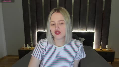 Snapshot of sarah_soul chatting on December 29, 1:13 am Sarah online show from December 29, 1:13 am