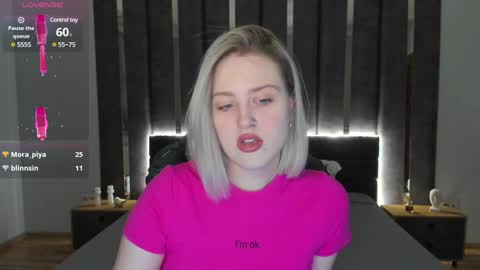 Snapshot of sarah_soul chatting on December 31, 12:54 am Sarah online show from December 31, 12:54 am