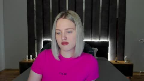 Snapshot of sarah_soul chatting on January 4, 12:59 am Sarah online show from January 4, 12:59 am