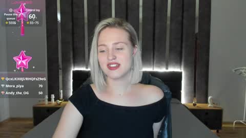 Snapshot of sarah_soul chatting on January 6, 4:36 am Sarah online show from January 6, 4:36 am