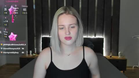 Snapshot of sarah_soul chatting on January 8, 3:40 am Sarah online show from January 8, 3:40 am