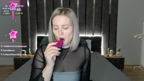 Snapshot of sarah_soul chatting on January 30, 6:56 am Sarah online show from January 30, 6:56 am