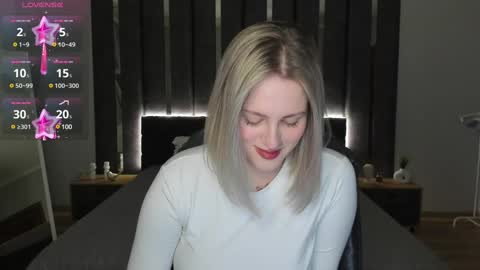 Snapshot of sarah_soul chatting on February 4, 1:13 am Sarah online show from February 4, 1:13 am