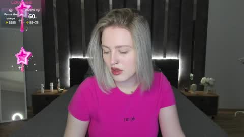 Snapshot of sarah_soul chatting on February 9, 12:39 am Sarah online show from February 9, 12:39 am