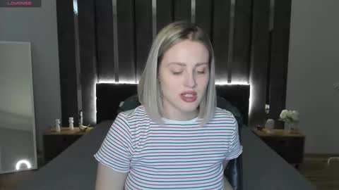 Snapshot of sarah_soul chatting on February 11, 7:02 am Sarah online show from February 11, 7:02 am