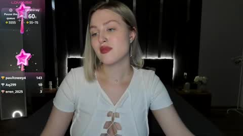 Snapshot of sarah_soul chatting on February 12, 4:12 am Sarah online show from February 12, 4:12 am