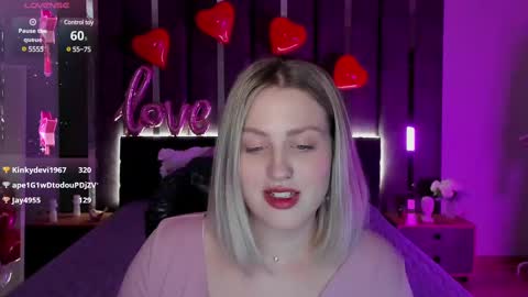 Snapshot of sarah_soul chatting on February 15, 4:03 am Sarah online show from February 15, 4:03 am