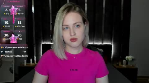 Snapshot of sarah_soul chatting on February 18, 4:15 am Sarah online show from February 18, 4:15 am