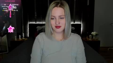 Snapshot of sarah_soul chatting on February 22, 12:38 am Sarah online show from February 22, 12:38 am