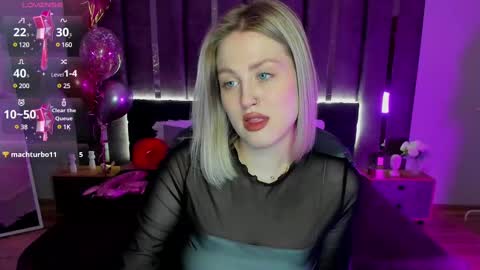 Snapshot of sarah_soul chatting on March 5, 12:59 am Sarah online show from March 5, 12:59 am