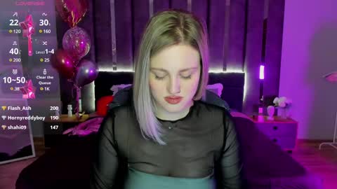 Snapshot of sarah_soul chatting on March 5, 4:02 am Sarah online show from March 5, 4:02 am