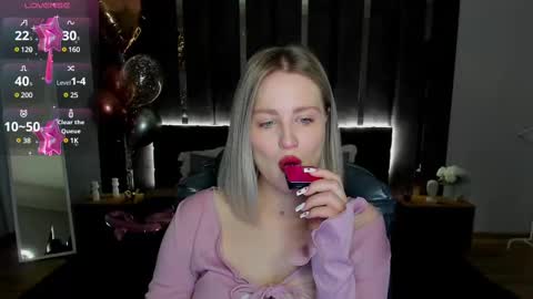 Snapshot of sarah_soul chatting on March 7, 1:09 am Sarah online show from March 7, 1:09 am