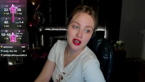 Snapshot of sarah_soul chatting on March 7, 4:13 am Sarah online show from March 7, 4:13 am