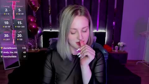 Snapshot of sarah_soul chatting on March 9, 7:12 am Sarah online show from March 9, 7:12 am